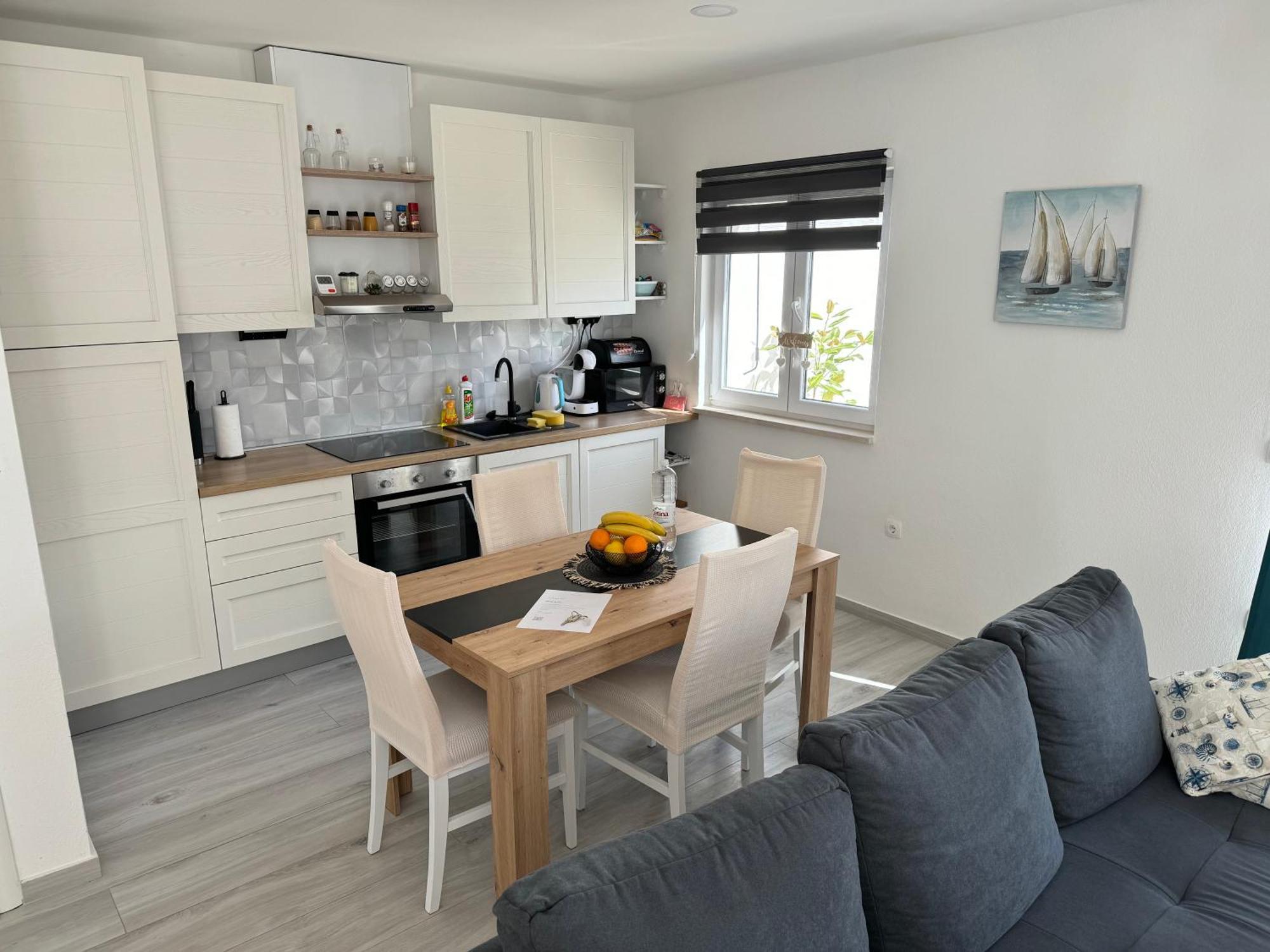 Beach House Oasis Villa Livak คาชเตลา ภายนอก รูปภาพ