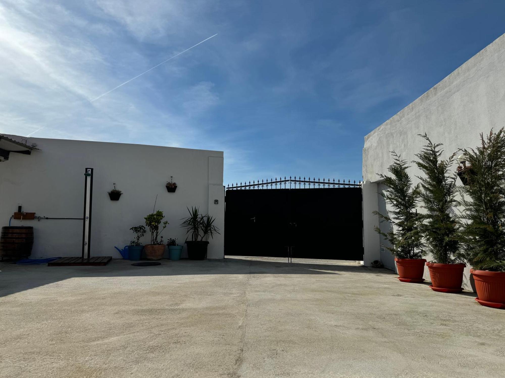 Beach House Oasis Villa Livak คาชเตลา ภายนอก รูปภาพ
